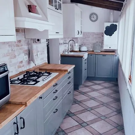 Maddy's House Apartman *